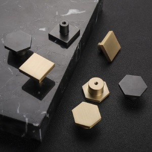 Ручка-кнопка Delight Collection HK005 HK006 brass